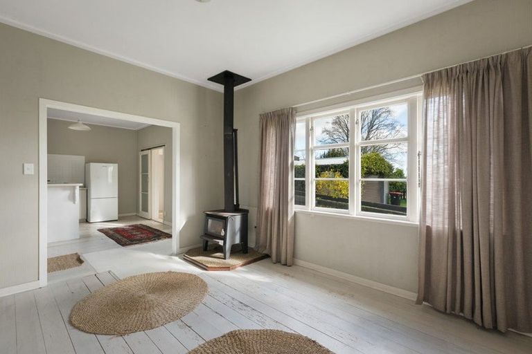 Photo of property in 12 Riverbank Road, Paeroa, 3600