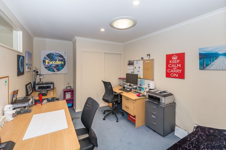 Photo of property in 54 Westpark Drive, Burnside, Christchurch, 8053