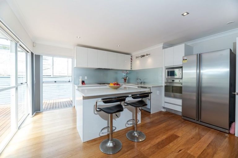 Photo of property in 5 Grammar School Road, Pakuranga, Auckland, 2010