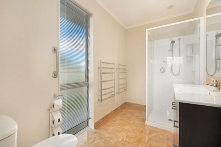 Photo of property in 16 Lynley Drive, West Melton, 7618