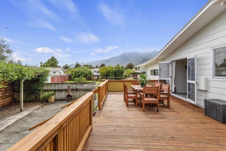 Photo of property in 16 Mount Avenue, Te Aroha, 3320