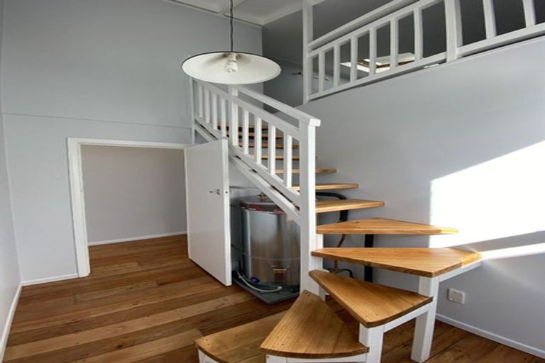 Photo of property in 168 Tasman Street, Mount Cook, Wellington, 6021