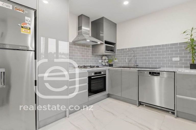 Photo of property in 10a Bliss Court, Takanini, 2110