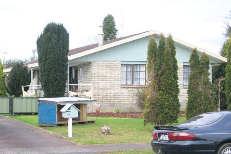 Photo of property in 16 Elmwood Crescent, Pukete, Hamilton, 3200
