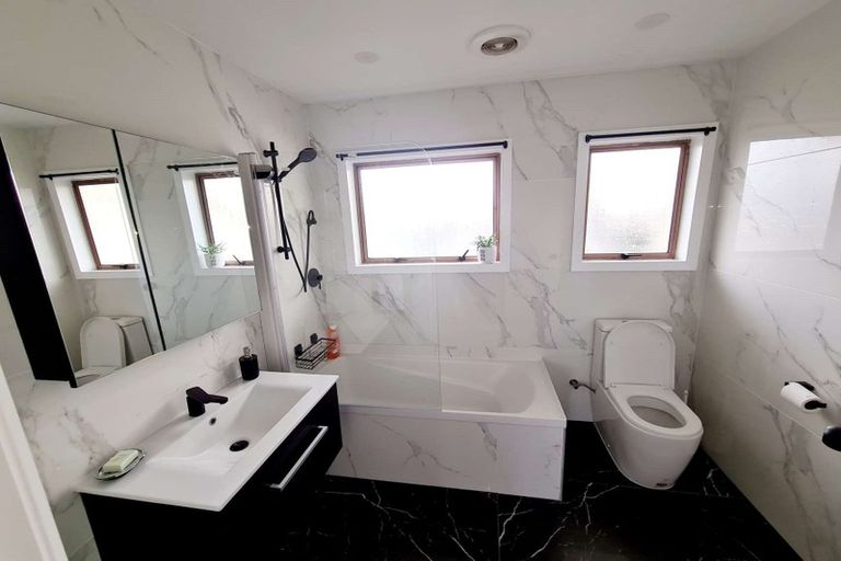 Photo of property in 5/31 Blease Street, New Lynn, Auckland, 0600