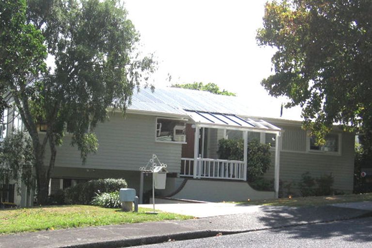 Photo of property in 4 Vienna Place, Birkenhead, Auckland, 0626