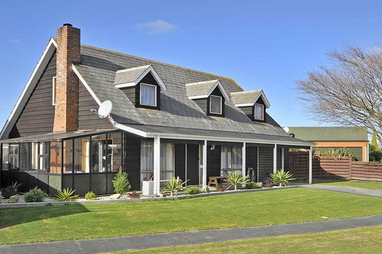 Photo of property in 85 Victoria Avenue, Palmerston North, 4410