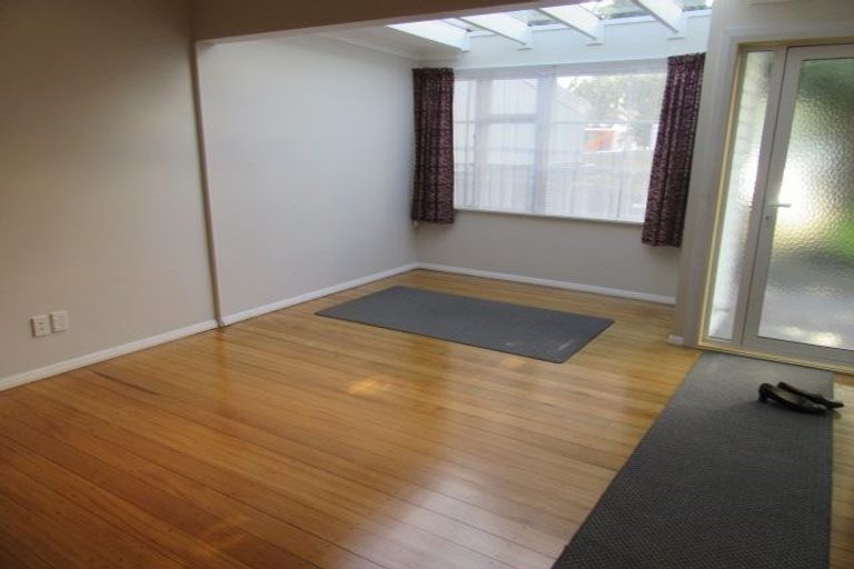 Photo of property in 2 Cornwall Street, Hutt Central, Lower Hutt, 5010