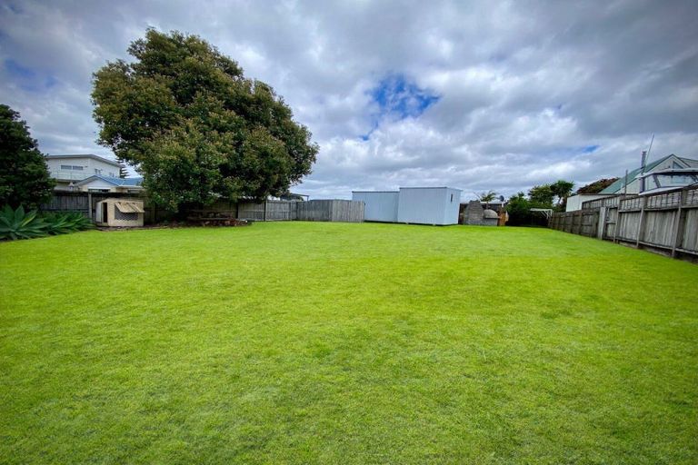 Photo of property in 102 Kauri Crescent, Matarangi, Whitianga, 3592