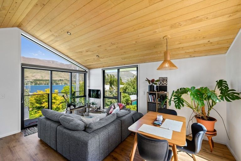 Photo of property in 128a Lismore Street, Wanaka, 9305