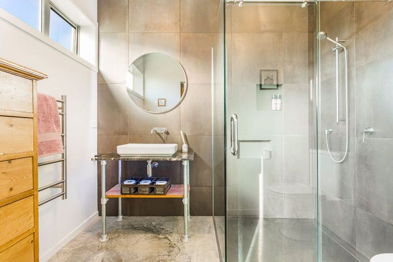 Photo of property in 75 Riverhead Point Drive, Riverhead, 0820