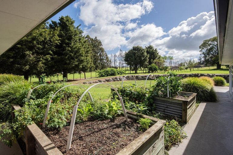 Photo of property in 587c Crane Road, Kauri, Kamo, 0185