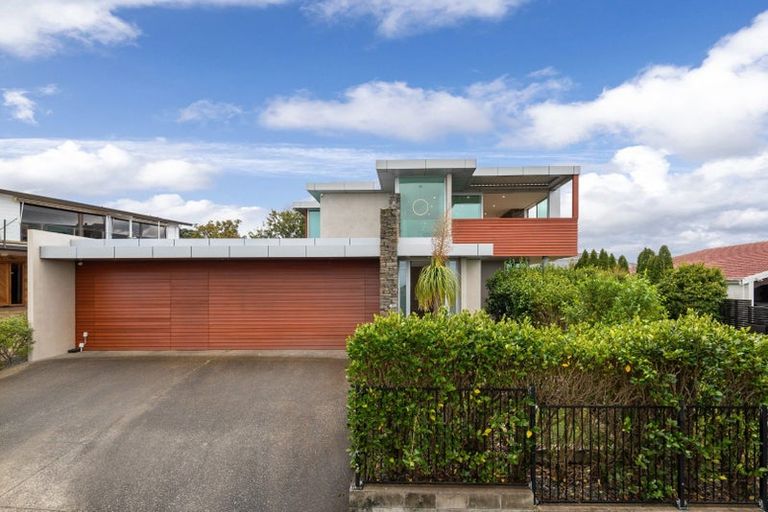 Photo of property in 451 East Coast Road, Murrays Bay, Auckland, 0630