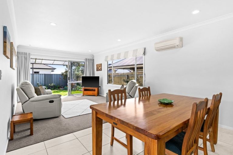 Photo of property in 79 Russell Robertson Drive, Havelock North, 4130