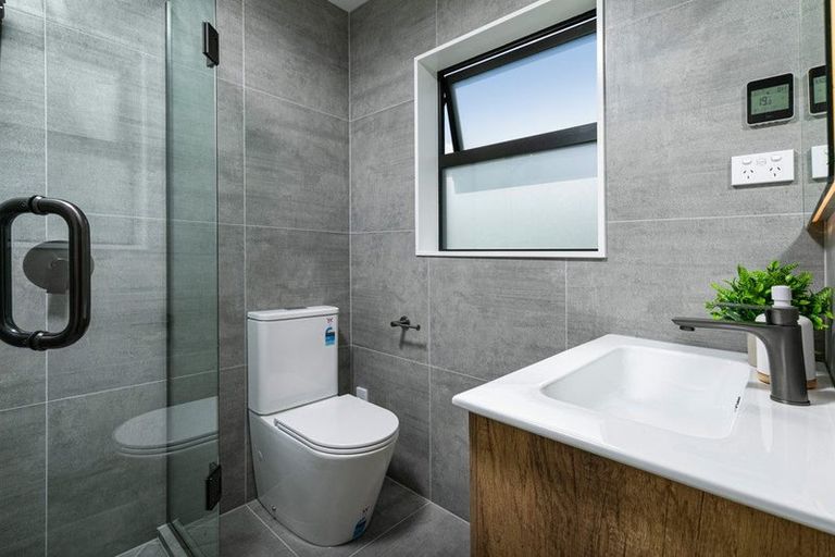 Photo of property in 3 Riroriro Road, Hobsonville, Auckland, 0616