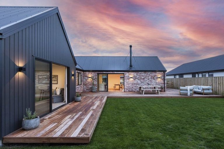 Photo of property in 28b Foster Place, Amberley, 7410