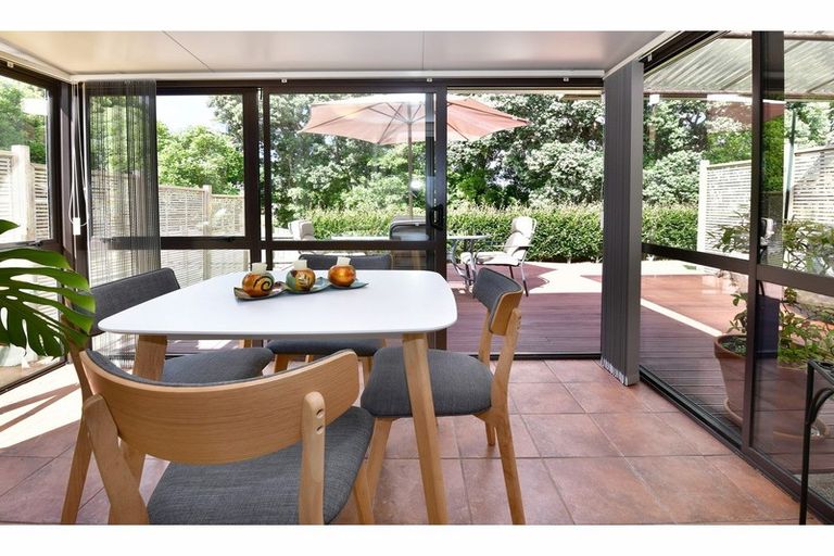 Photo of property in 9 Tui Lane, Orewa, 0931