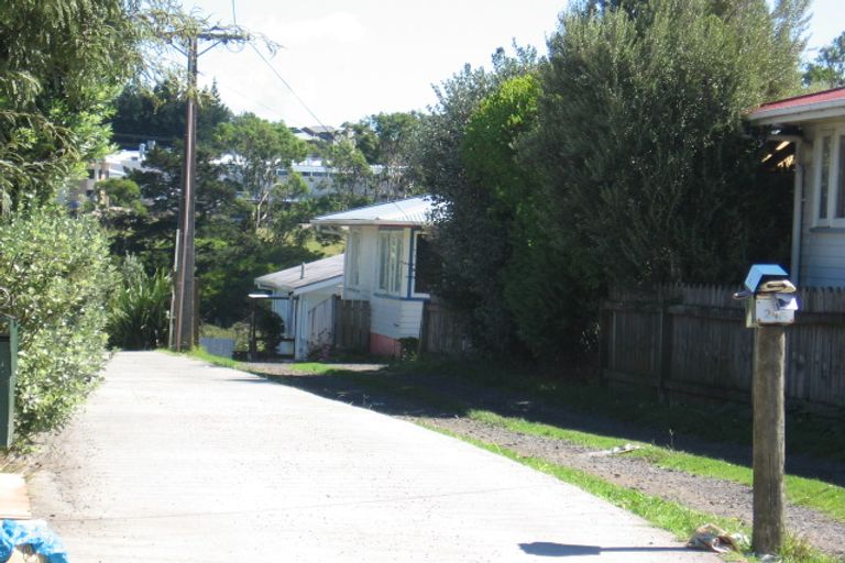 Photo of property in 1/26 Kiernan Place, Kelston, Auckland, 0602