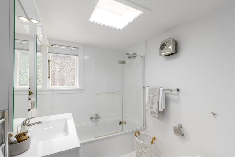 Photo of property in 2/60 Clifford Avenue, Merivale, Christchurch, 8014