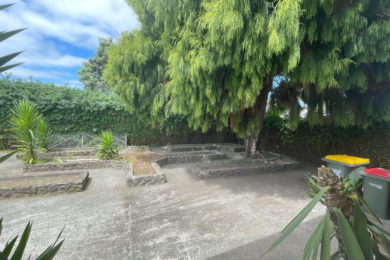 Photo of property in 731 Massey Road, Mangere, Auckland, 2022