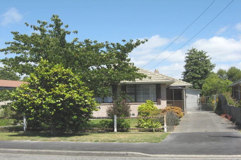 Photo of property in 7 Badger Street, Parklands, Christchurch, 8083