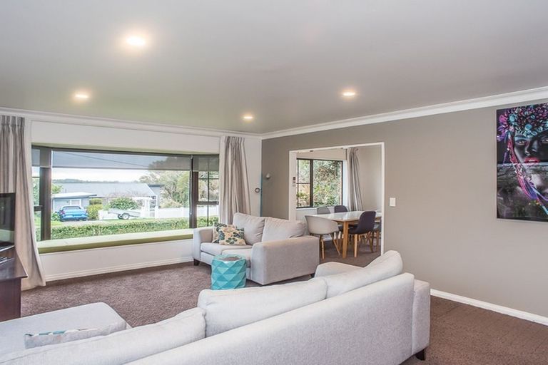 Photo of property in 21 Huia Street, Waikanae, 5036