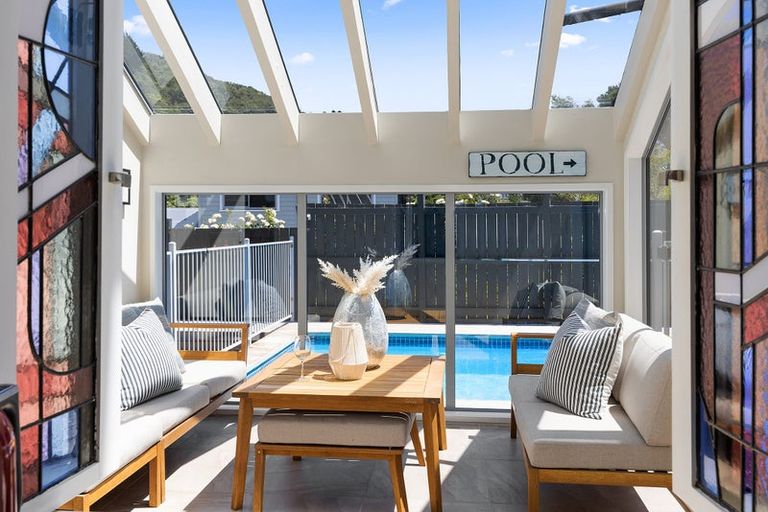 Photo of property in 170 Paremata Road, Paremata, Porirua, 5024