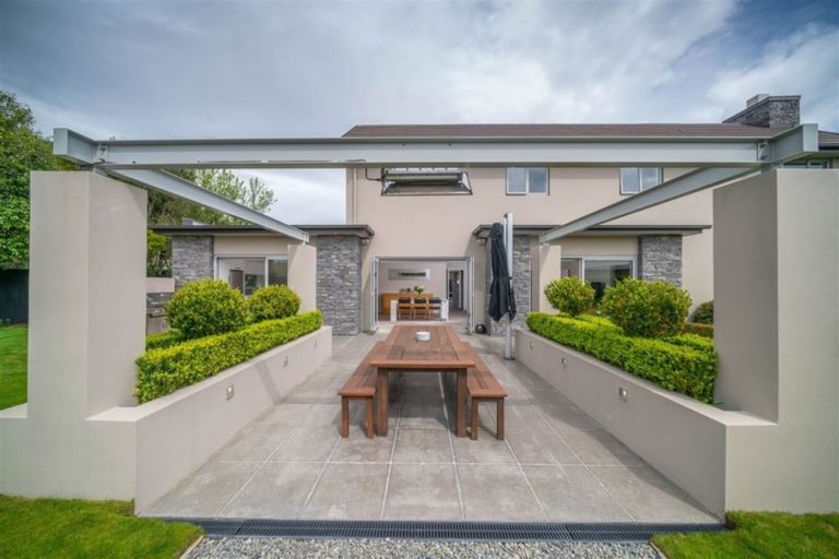 Photo of property in 8 Sovereign Gardens, Halswell, Christchurch, 8025