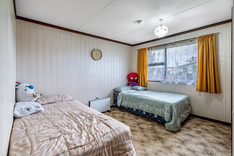 Photo of property in 32 Newcastle Street, Riversdale, 9776