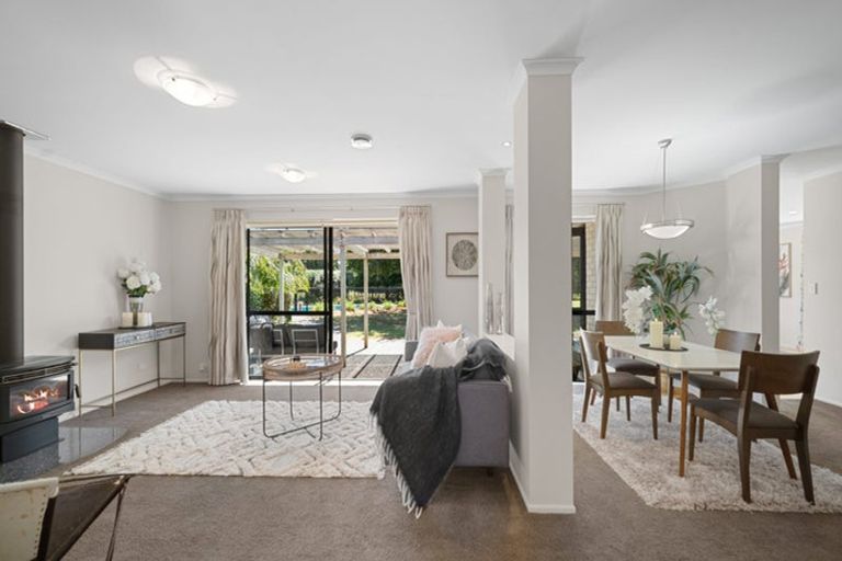 Photo of property in 230 Taupaki Road, Taupaki, Henderson, 0782