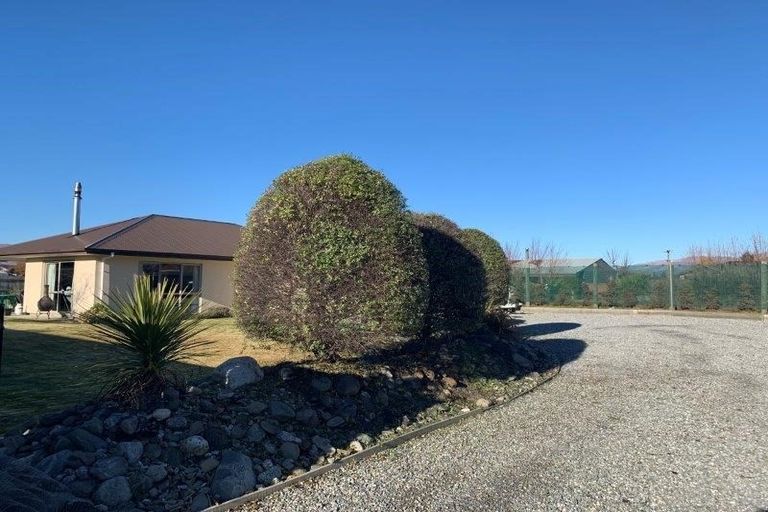 Photo of property in 59 Frye Crescent, Albert Town, Wanaka, 9305