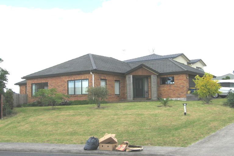 Photo of property in 44 Ruze Vida Drive, Massey, Auckland, 0614