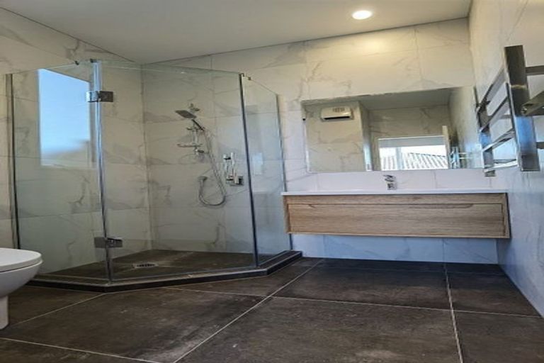 Photo of property in 6b Harvard Place, Albany, Auckland, 0632