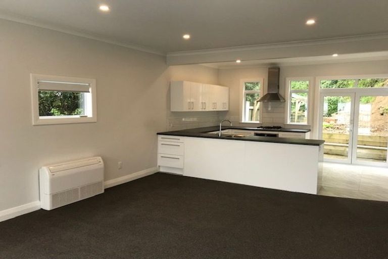 Photo of property in 494 Evans Bay Parade, Hataitai, Wellington, 6021