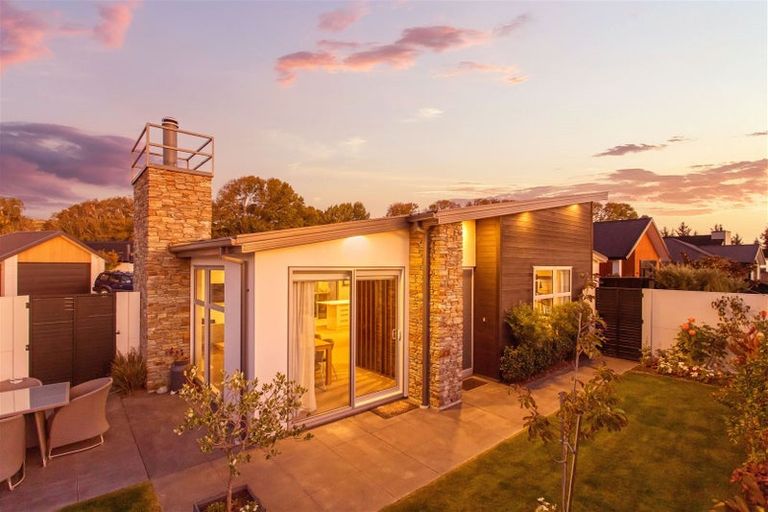 Photo of property in 16 Muirhill Street, Halswell, Christchurch, 8025