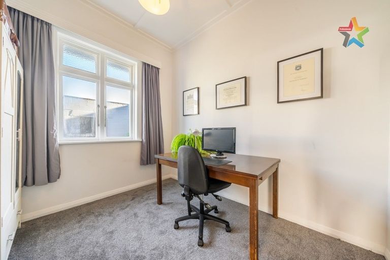 Photo of property in 35 Cuba Street, Petone, Lower Hutt, 5012