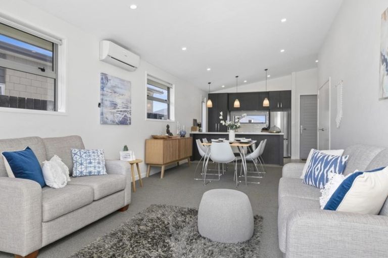 Photo of property in 30 Batty Street, Papamoa Beach, Papamoa, 3118