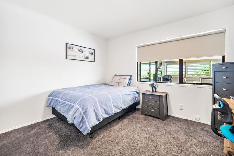 Photo of property in 45 Marendellas Drive, Bucklands Beach, Auckland, 2014