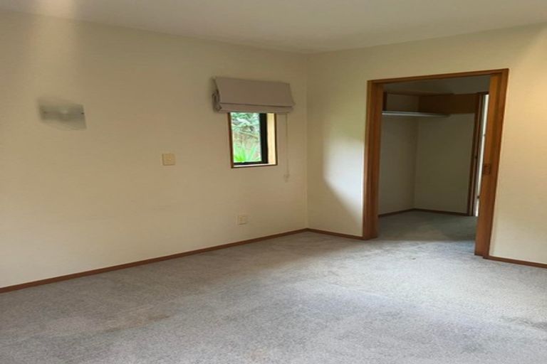 Photo of property in 6/96 William Bayes Place, Red Beach, 0932