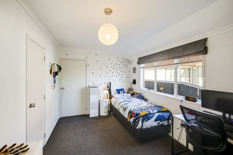 Photo of property in 2 Storkey Street, Marewa, Napier, 4110