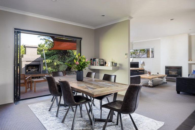 Photo of property in 69a Karamea Street, Whalers Gate, New Plymouth, 4310