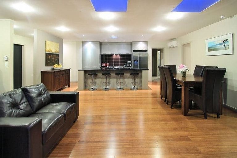 Photo of property in 77 Aotea Drive, Aotea, Porirua, 5024