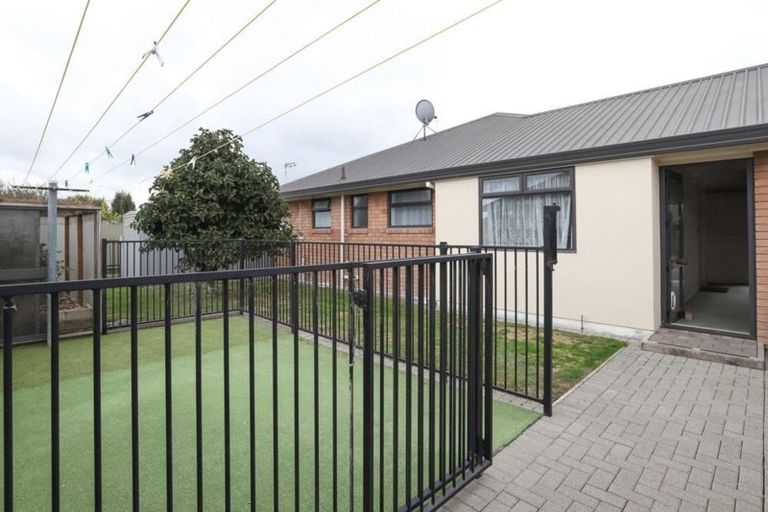 Photo of property in 16 Bouverie Crescent, Flagstaff, Hamilton, 3210