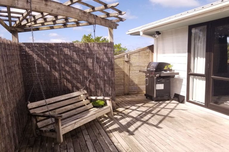 Photo of property in 2 Corric Hill, Torbay, Auckland, 0630