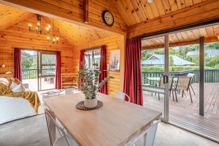 Photo of property in 13 Selwyn Avenue, Akaroa, 7520