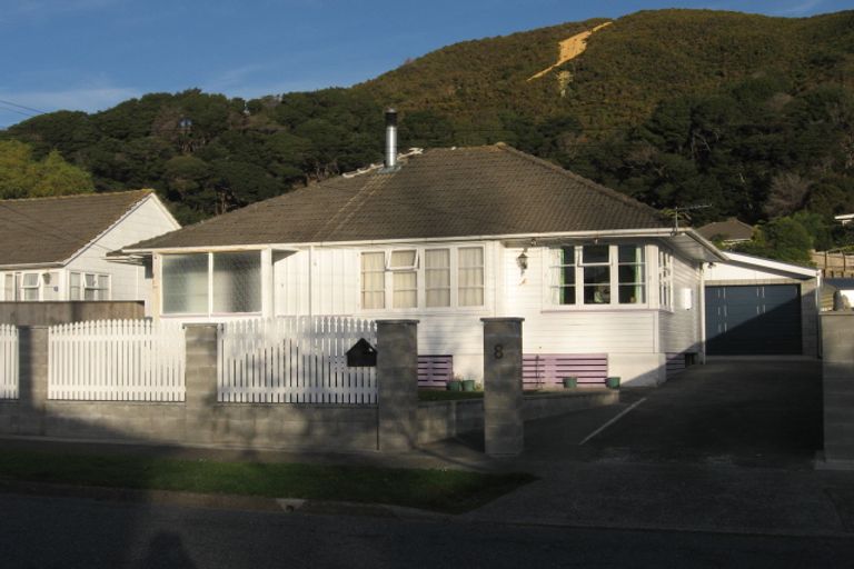 Photo of property in 8 Prouse Crescent, Naenae, Lower Hutt, 5011