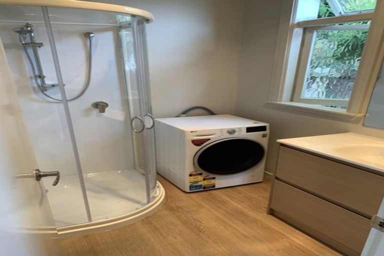 Photo of property in 37 Lyndon Street, Riccarton, Christchurch, 8041