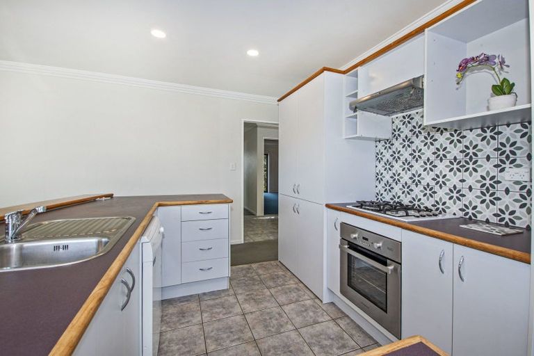 Photo of property in 16 Pebble Beach Boulevard, Te Kamo, Whangarei, 0112