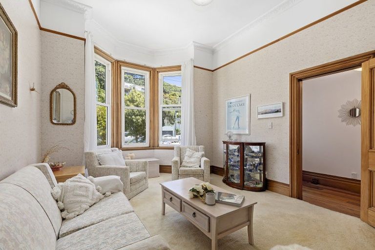 Photo of property in 31 Derwent Street, Island Bay, Wellington, 6023
