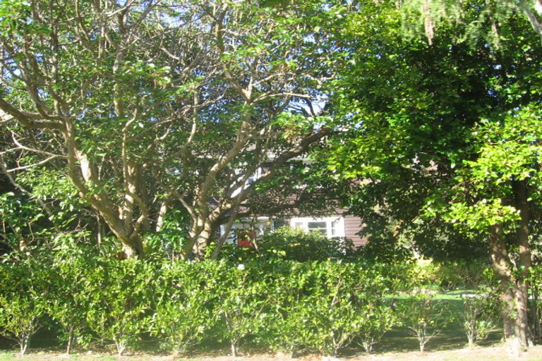 Photo of property in 20 Cheviot Road, Lowry Bay, Lower Hutt, 5013